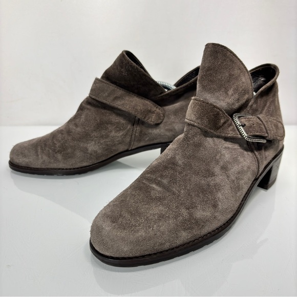 Stuart Weitzman Gray Tan Suede Buckle Strap Accent Desert Booties Size 8 - Picture 4 of 11